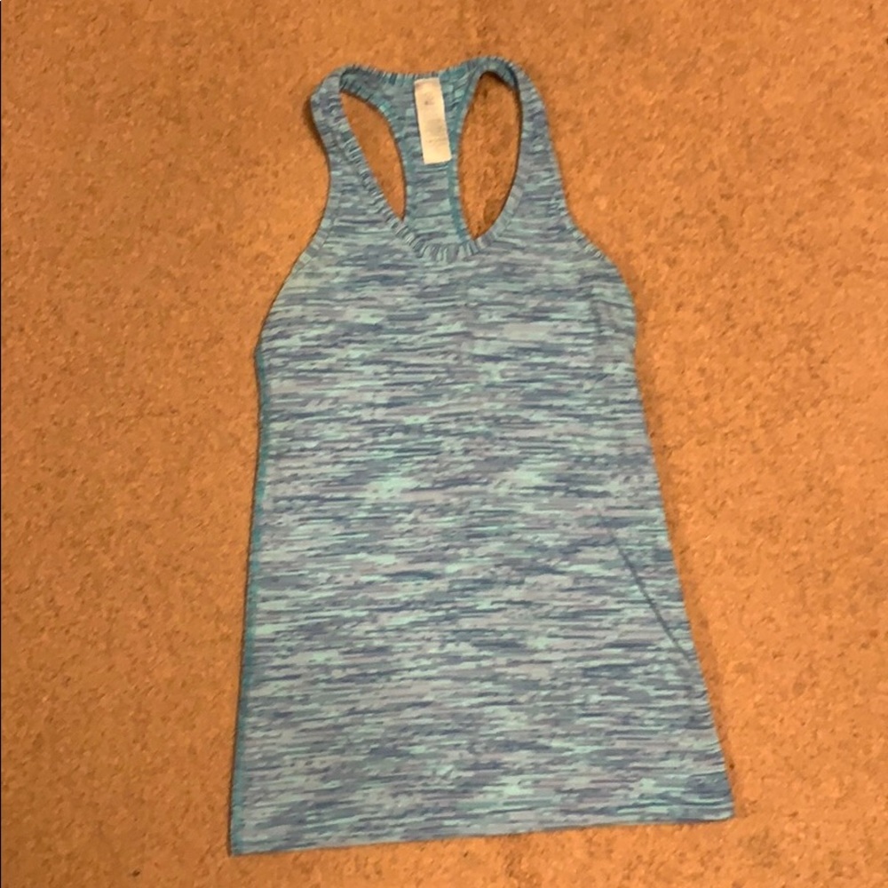 Invivva size xs (girls size 10) gym tank top